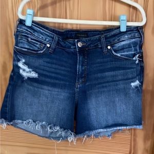 Womens silver jeans shorts size 18 length 5.5